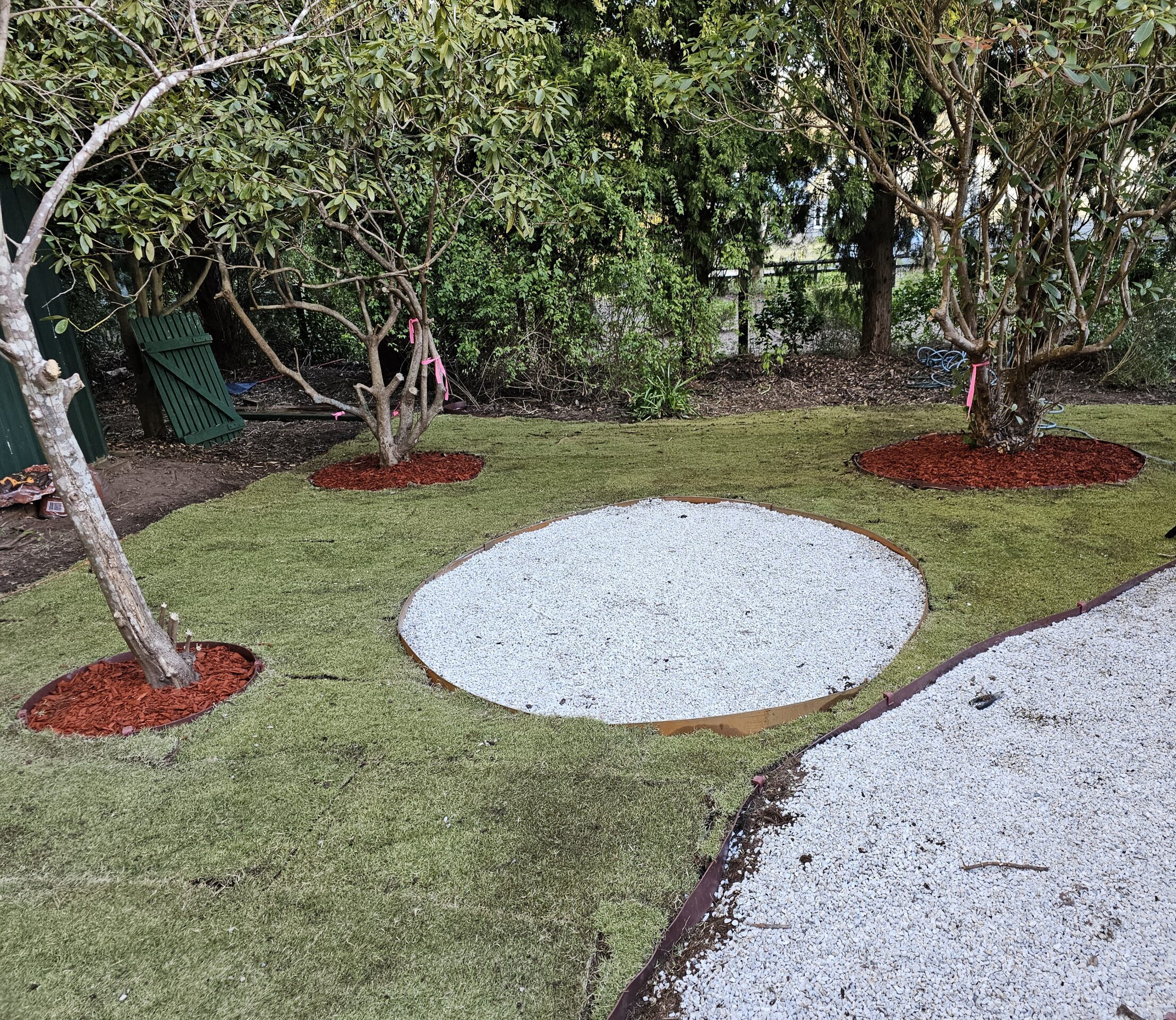 Outdoor steel edging